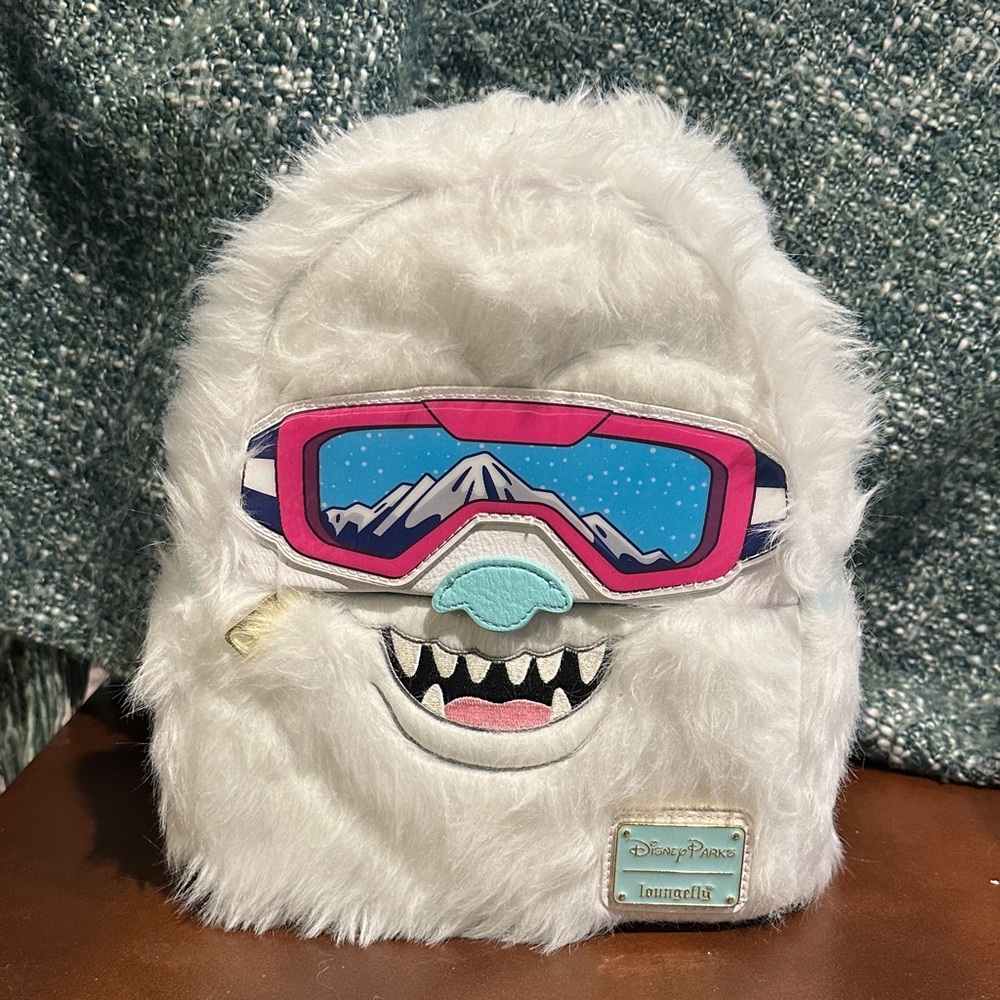 Disney Parks Animal Kingdom Furry White Yeti Hard Tag Loungefly